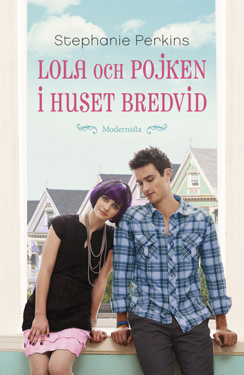 Lola Och Pojken I Huset Bredvid