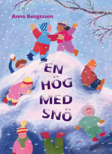 En Hög Med Snö
